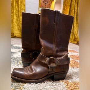 Frye Harness Boots Women’s 7.5 M Brown Leather-used